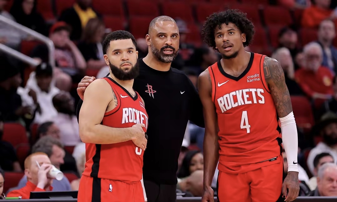 包含穆古鲁扎关键节点出色防守，掘金带队取胜！的词条